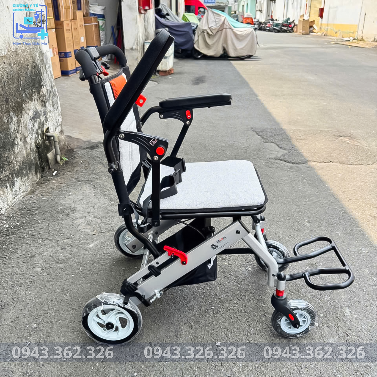 Xe lăn du lịch Lucass X-400